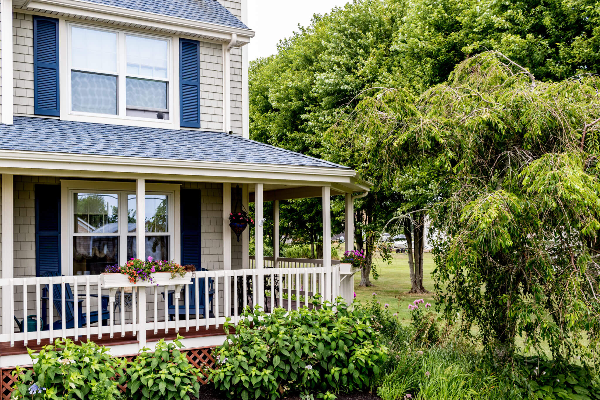 MA roofing & siding contractors, Marshall Building & Remodeling, remodeled this home