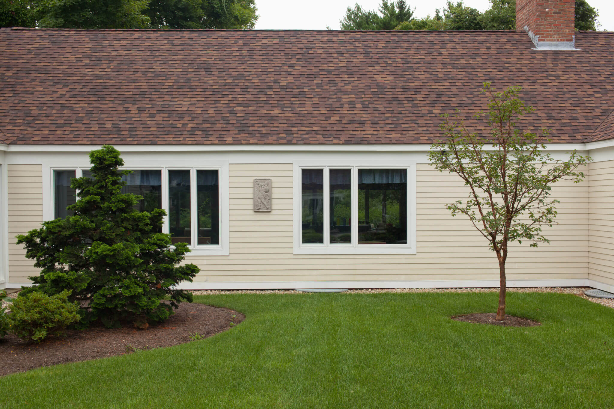 CertainTeed Landmark Roof in Burnt Sienna Installed by RI & MA Contractors from Marshall Building & Remodeling